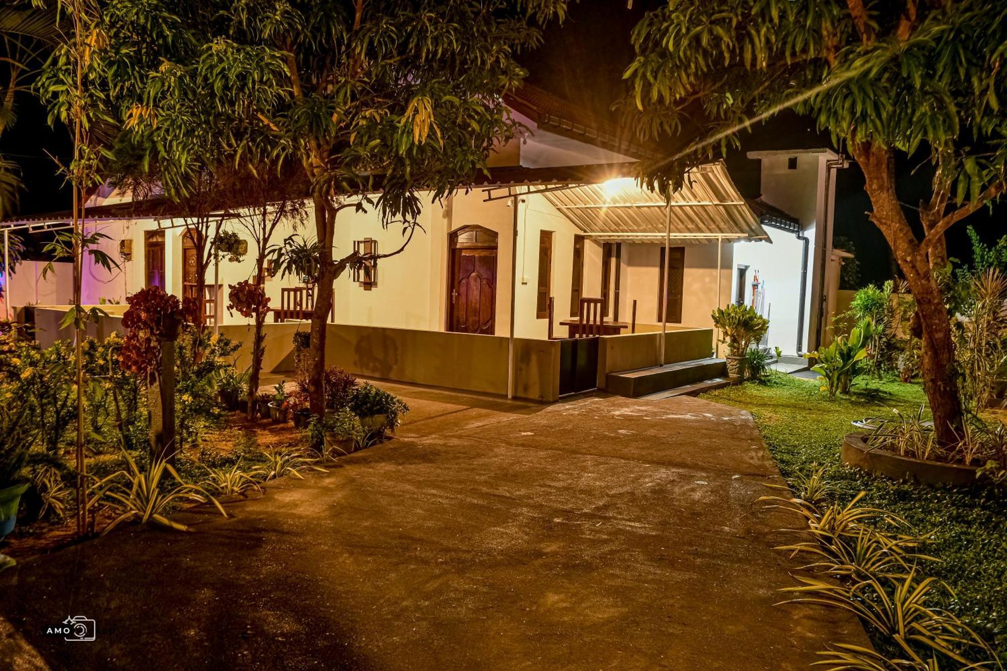 Coconut Villa Аругам Экстерьер фото